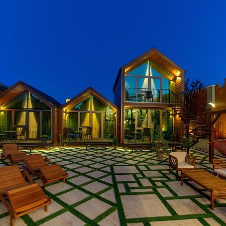 Готель Wanderholic Телаві Екстер'єр фото